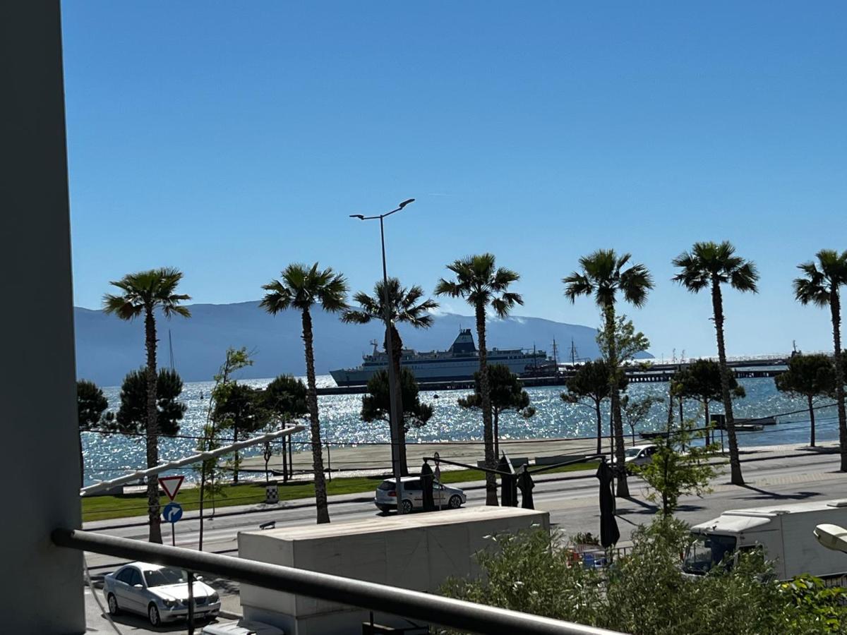 Appartamento Laura Con Vista Lungomare Vlore Exterior photo
